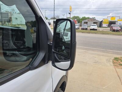 2020 Ford Transit 250 AWD - Photo 11 - Conroe, TX 77301