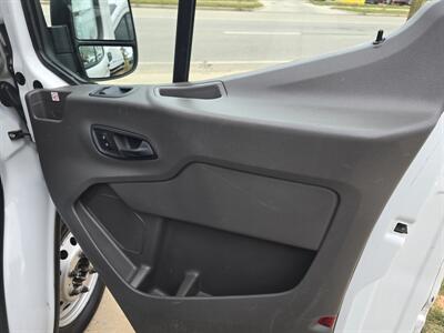 2020 Ford Transit 250 AWD - Photo 12 - Conroe, TX 77301