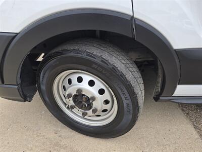 2020 Ford Transit 250 AWD - Photo 18 - Conroe, TX 77301