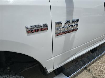 2018 RAM 2500 Tradesman Gooseneck - Airbags - Photo 9 - Conroe, TX 77301