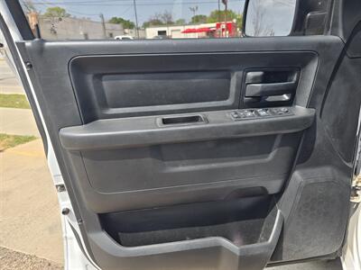 2018 RAM 2500 Tradesman Utility Body - Photo 13 - Conroe, TX 77301