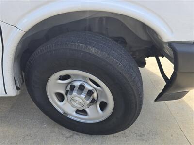 2018 Chevrolet Express 2500   - Photo 16 - Conroe, TX 77301