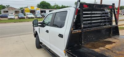 2019 Ford F-350 Super Duty XL   - Photo 8 - Conroe, TX 77301