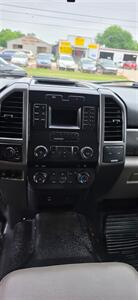 2019 Ford F-350 Super Duty XL   - Photo 16 - Conroe, TX 77301