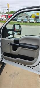 2019 Ford F-350 Super Duty XL   - Photo 12 - Conroe, TX 77301