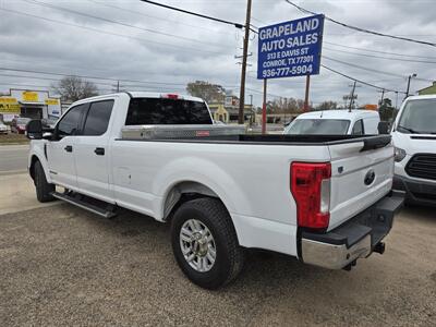 2017 Ford F-250 Super Duty XLT   - Photo 2 - Conroe, TX 77301