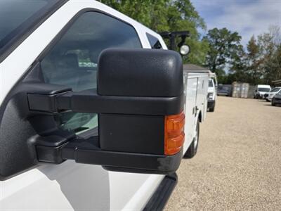 2016 Ford F-250 Super Duty XL  Service Body - Photo 17 - Conroe, TX 77301