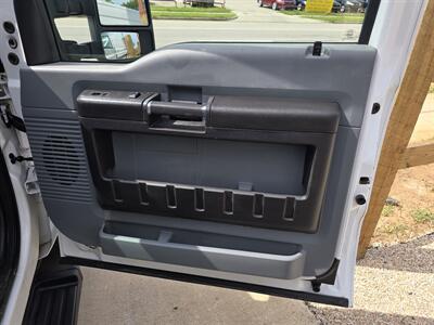 2016 Ford F-250 Super Duty XL  Service Body - Photo 9 - Conroe, TX 77301