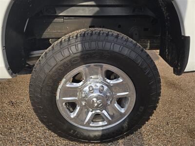 2014 RAM 2500 SLT - Photo 11 - Conroe, TX 77301