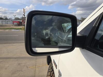 2014 RAM 2500 SLT - Photo 13 - Conroe, TX 77301