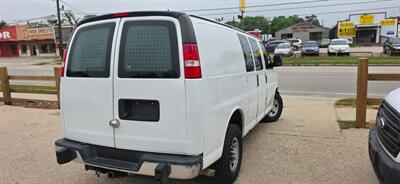 2018 Chevrolet Express 2500   - Photo 2 - Conroe, TX 77301