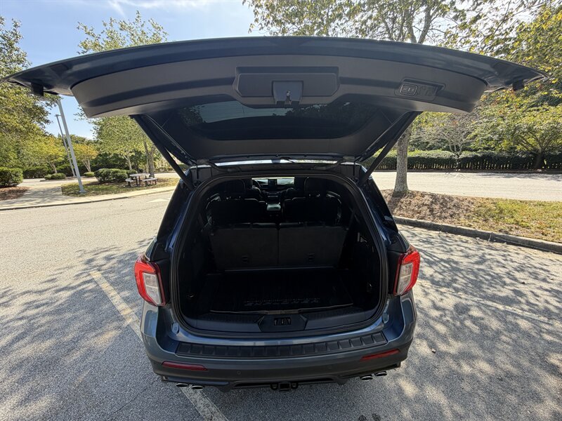 2020 Ford Explorer ST - Photo 10 - Greensboro, NC 27407