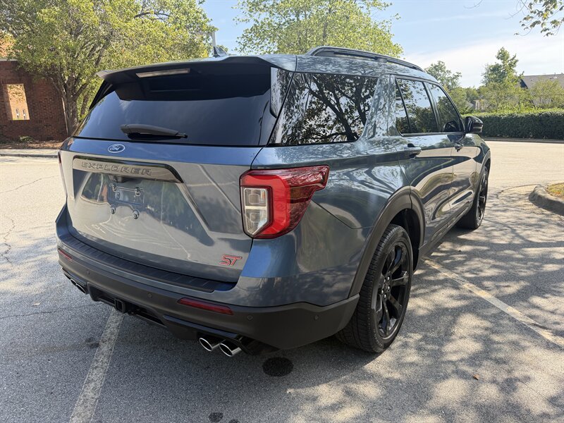 2020 Ford Explorer ST - Photo 5 - Greensboro, NC 27407