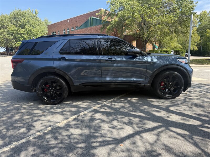 2020 Ford Explorer ST - Photo 6 - Greensboro, NC 27407