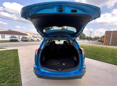 2018 Toyota RAV4 LE   - Photo 9 - Greensboro, NC 27407
