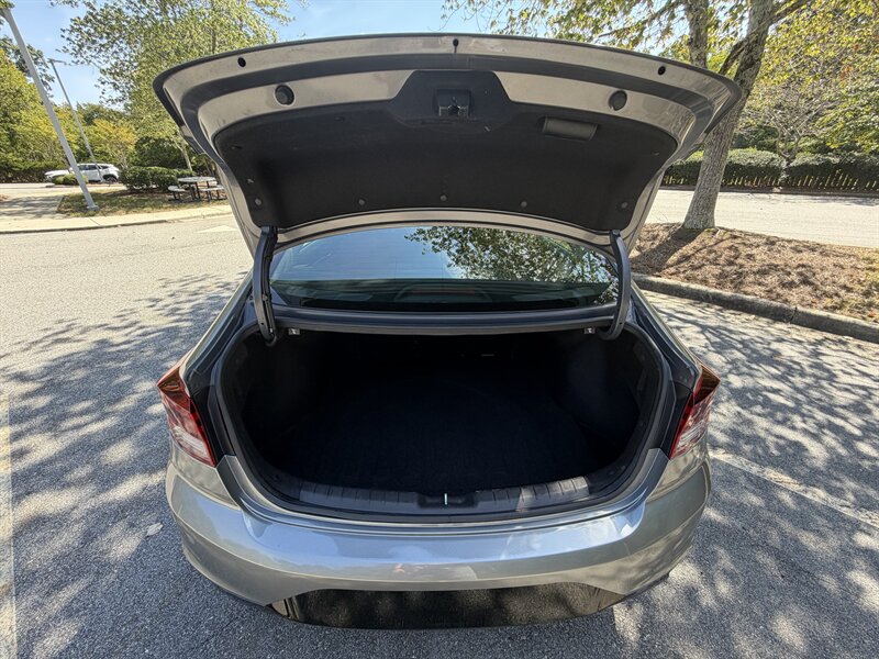 2020 Hyundai ELANTRA SEL - Photo 9 - Greensboro, NC 27407
