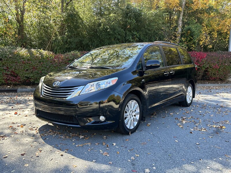 2016 Toyota Sienna Limited Premium 7-Passeng - Photo 1 - Greensboro, NC 27407