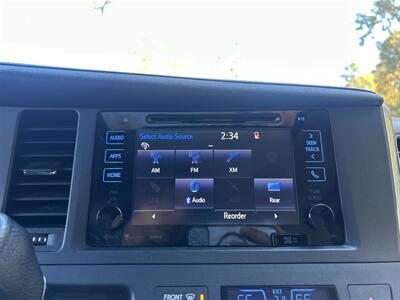 2016 Toyota Sienna Limited Premium 7-Passeng   - Photo 23 - Greensboro, NC 27407