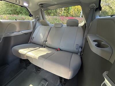 2016 Toyota Sienna Limited Premium 7-Passeng   - Photo 14 - Greensboro, NC 27407