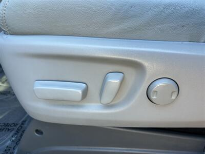 2016 Toyota Sienna Limited Premium 7-Passeng   - Photo 22 - Greensboro, NC 27407