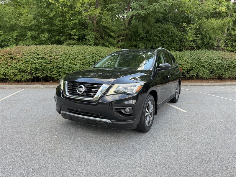 2017 Nissan Pathfinder SL   - Photo 1 - Greensboro, NC 27407
