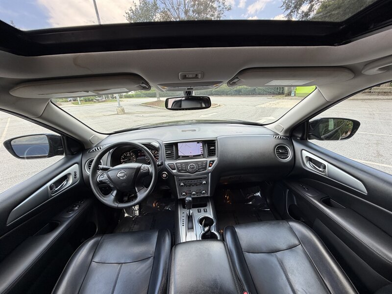 2017 Nissan Pathfinder SL - Photo 10 - Greensboro, NC 27407