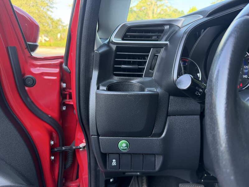 2018 Honda Fit Sport - Photo 17 - Greensboro, NC 27407
