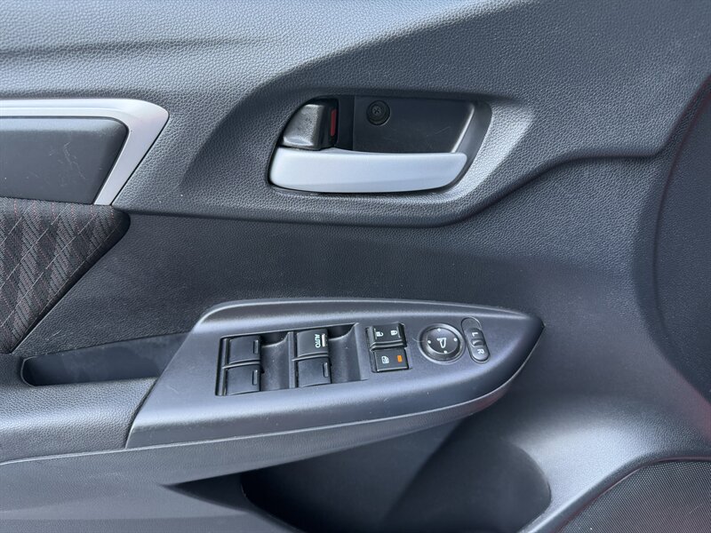 2018 Honda Fit Sport - Photo 16 - Greensboro, NC 27407