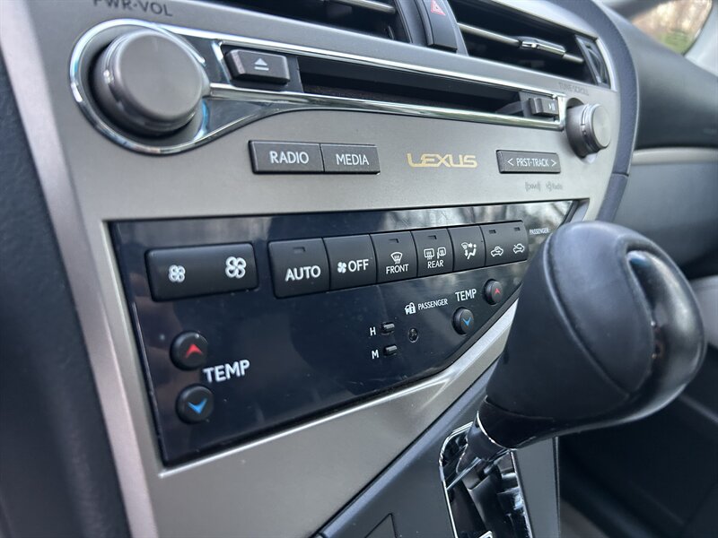 2013 Lexus RX 350 - Photo 19 - Greensboro, NC 27407