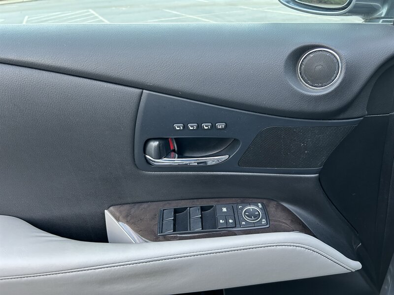 2013 Lexus RX 350 - Photo 12 - Greensboro, NC 27407