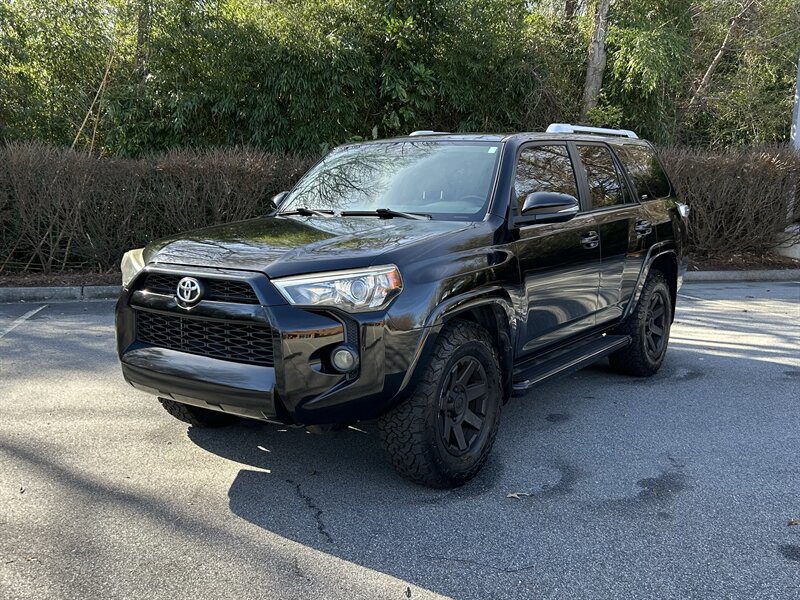2014 Toyota 4Runner SR5's photo