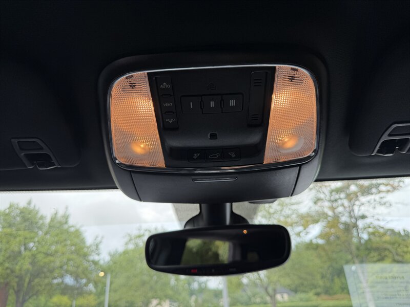 2019 Jeep Grand Cherokee Altitude - Photo 16 - Greensboro, NC 27407