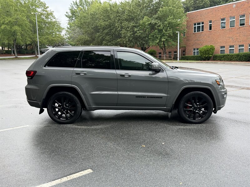 2019 Jeep Grand Cherokee Altitude - Photo 4 - Greensboro, NC 27407