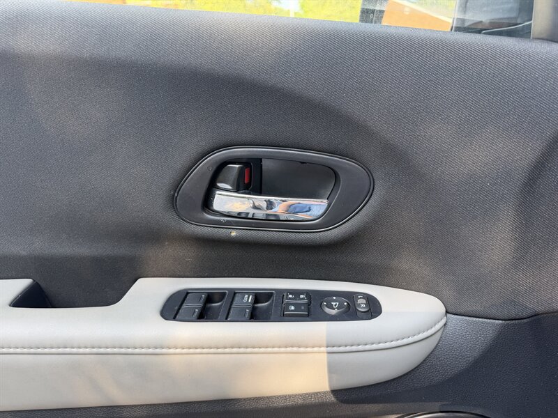 2019 Honda HR-V LX - Photo 17 - Greensboro, NC 27407