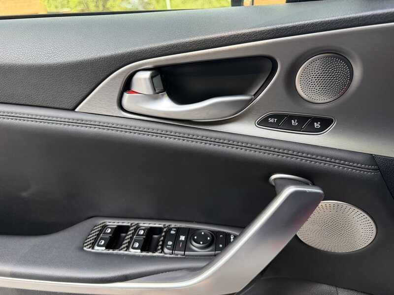 2019 Kia Stinger GT1 - Photo 19 - Greensboro, NC 27407