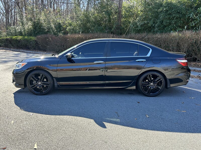 2017 Honda Accord Sport - Photo 2 - Greensboro, NC 27407