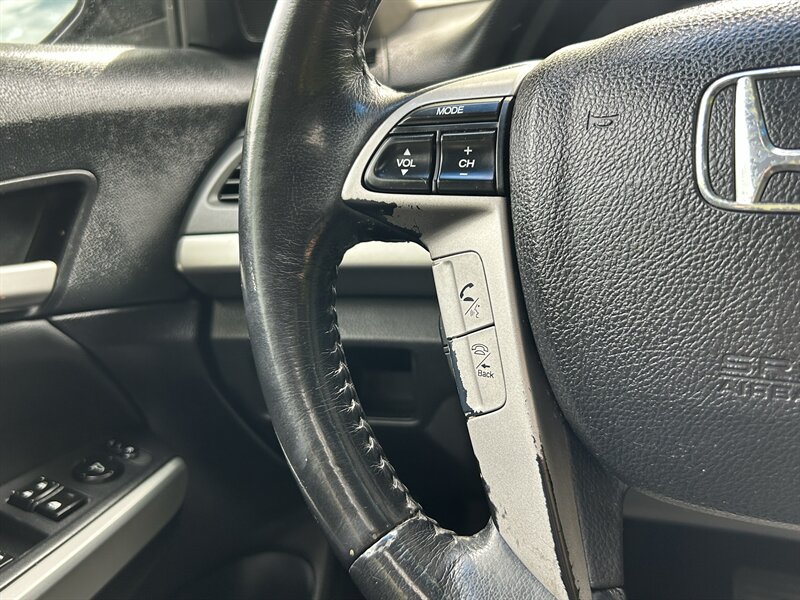 2009 Honda Accord EX-L V6 w/Navi - Photo 19 - Greensboro, NC 27407