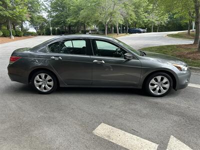 2009 Honda Accord EX-L V6 w/Navi - Photo 6 - Greensboro, NC 27407