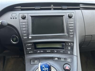 2011 Toyota Prius Three   - Photo 13 - Greensboro, NC 27407