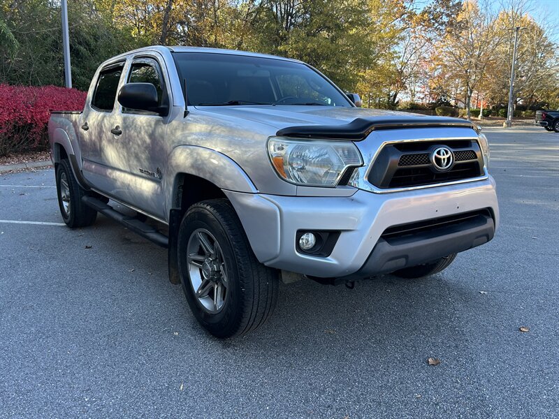 2012 Toyota Tacoma PreRunner V6 - Photo 7 - Greensboro, NC 27407