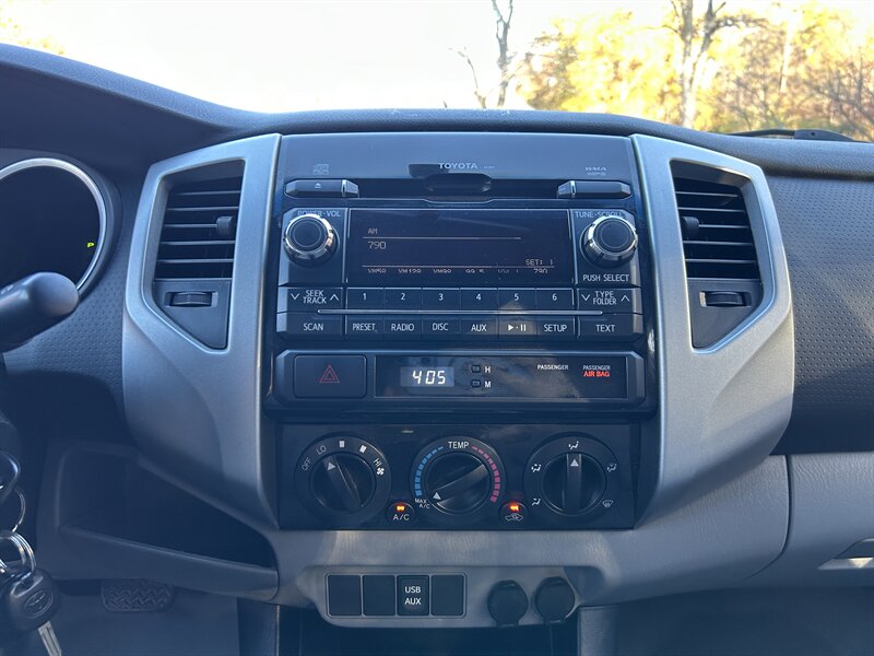 2012 Toyota Tacoma PreRunner V6 - Photo 16 - Greensboro, NC 27407