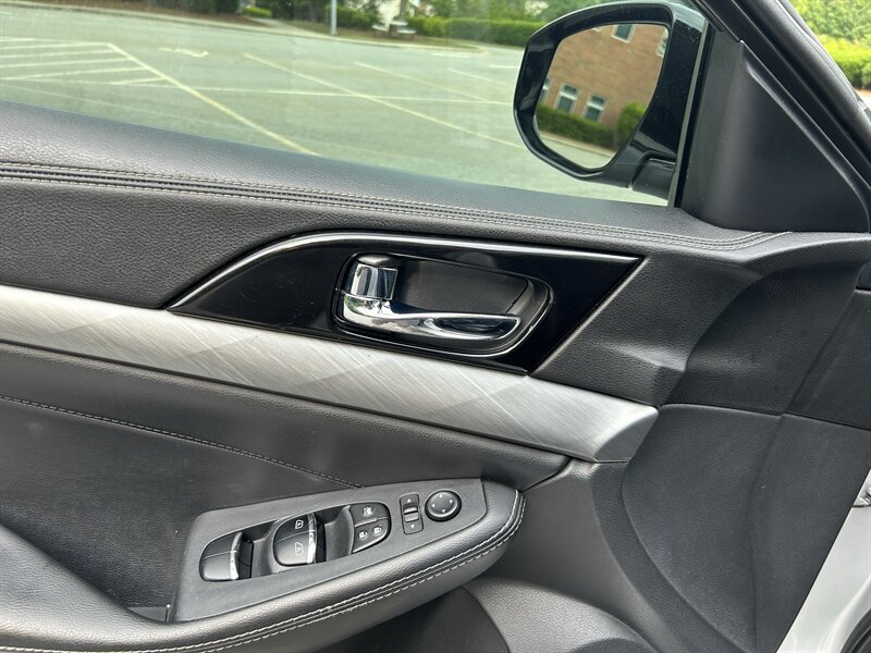 2017 Nissan Maxima 3.5 SV - Photo 12 - Greensboro, NC 27407