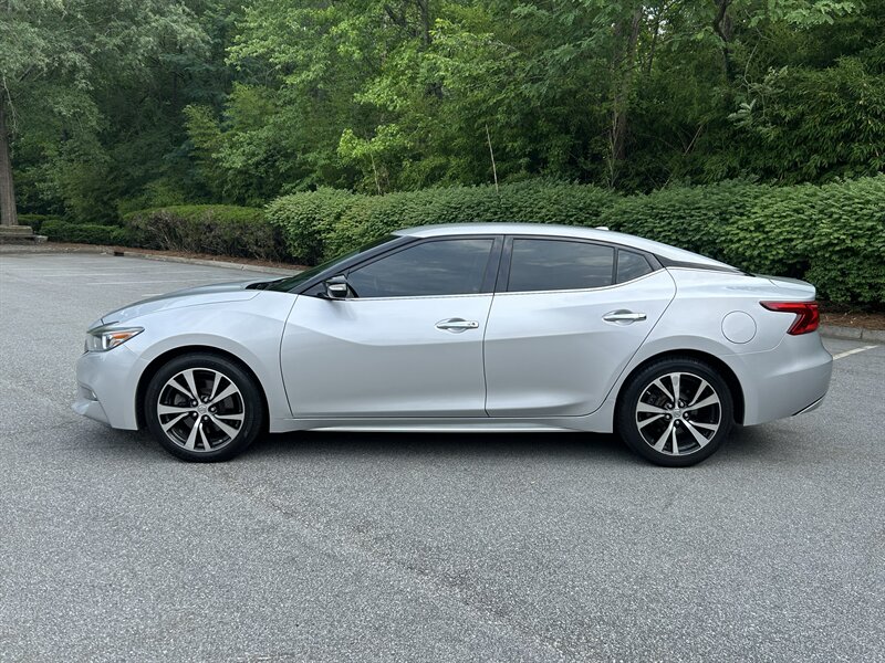 2017 Nissan Maxima 3.5 SV - Photo 2 - Greensboro, NC 27407