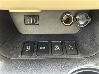 2015 Toyota Highlander XLE   - Photo 20 - Greensboro, NC 27407