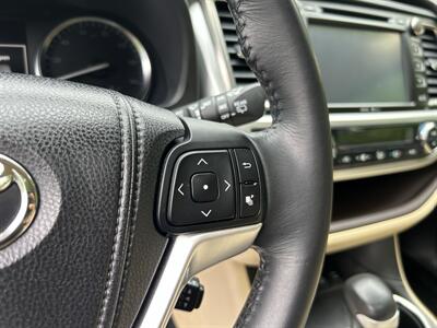 2015 Toyota Highlander XLE   - Photo 25 - Greensboro, NC 27407