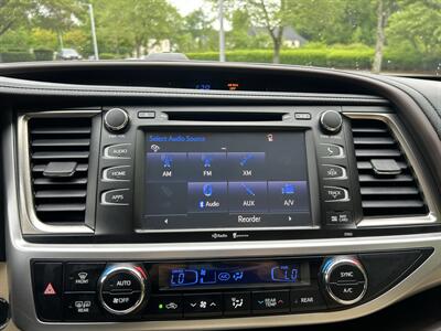 2015 Toyota Highlander XLE   - Photo 28 - Greensboro, NC 27407
