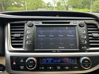 2015 Toyota Highlander XLE   - Photo 32 - Greensboro, NC 27407