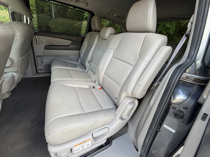2012 Honda Odyssey EX-L - Photo 12 - Greensboro, NC 27407