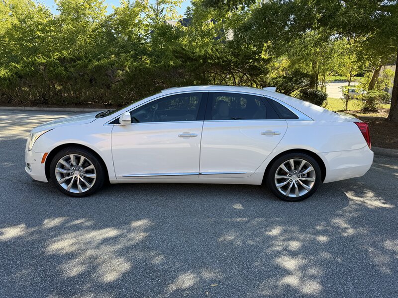 2017 Cadillac XTS Luxury - Photo 2 - Greensboro, NC 27407