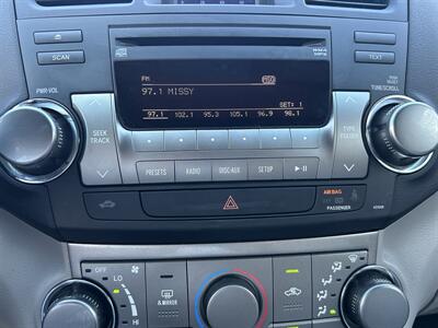 2012 Toyota Highlander   - Photo 23 - Greensboro, NC 27407